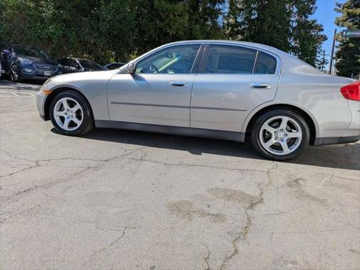 2004 INFINITI G35 Base