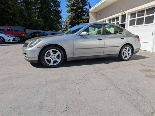 2004 INFINITI G35 Base