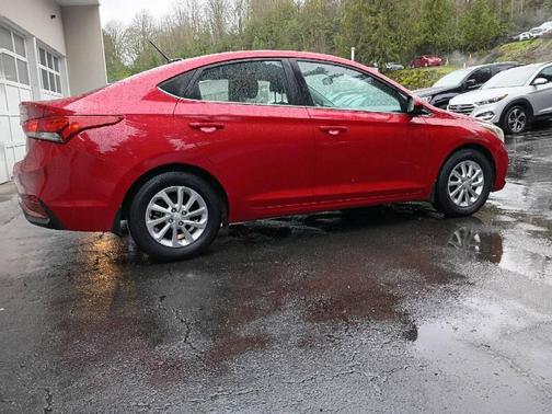 2020 Hyundai Accent SEL 4dr Sedan