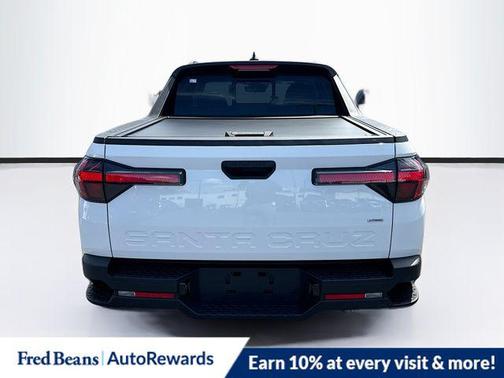 2025 Hyundai SANTA CRUZ SEL Activity