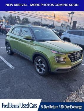 2023 Hyundai VENUE SEL