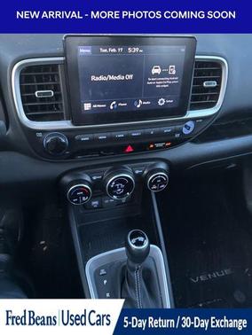 2023 Hyundai VENUE SEL