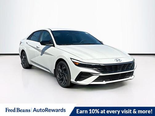 2025 Hyundai ELANTRA HEV SEL Sport