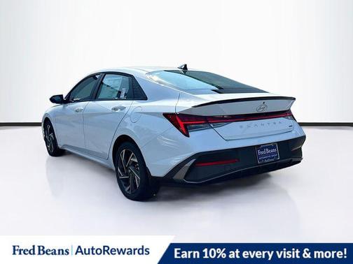 2025 Hyundai ELANTRA HEV SEL Sport