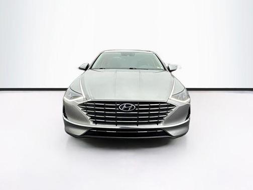 2020 Hyundai SONATA Hybrid SE
