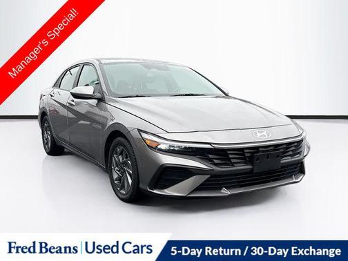 2024 Hyundai ELANTRA SEL
