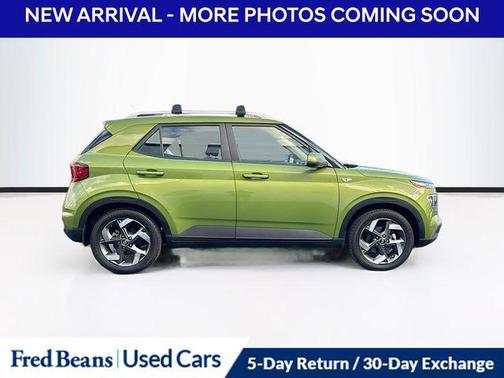 2023 Hyundai VENUE SEL