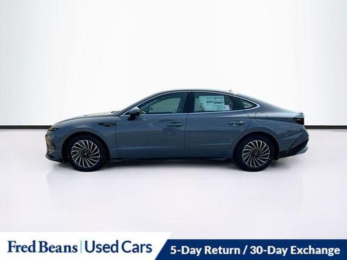 2025 Hyundai SONATA Hybrid Limited
