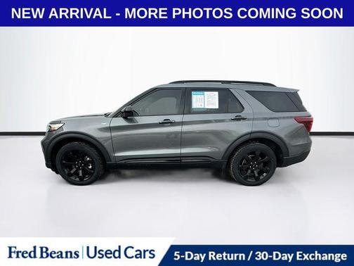 2022 Ford Explorer ST-Line