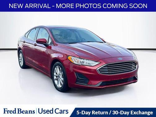 2020 Ford Fusion SE