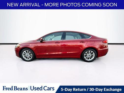 2020 Ford Fusion SE