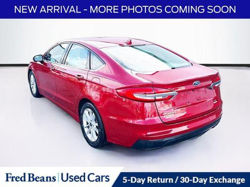 2020 Ford Fusion SE