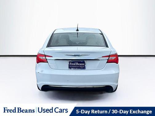 2012 Chrysler 200 LX