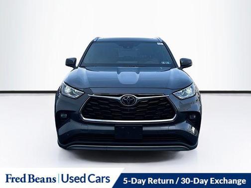 2022 Toyota Highlander Platinum