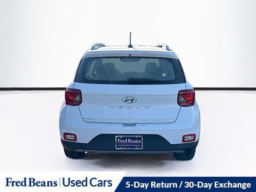 2023 Hyundai VENUE SEL