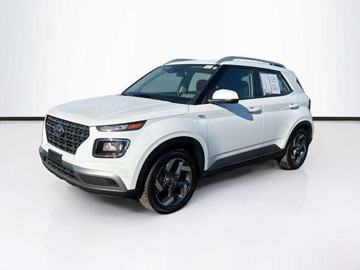 2023 Hyundai VENUE SEL