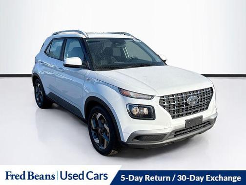 2023 Hyundai VENUE SEL