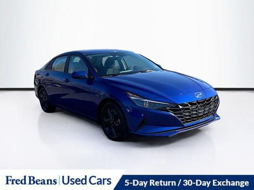 2022 Hyundai ELANTRA SEL