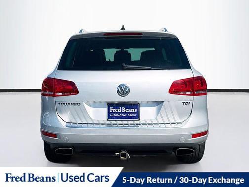 Cool Silver Metallic 2012 Volkswagen Touareg TDI Sport
