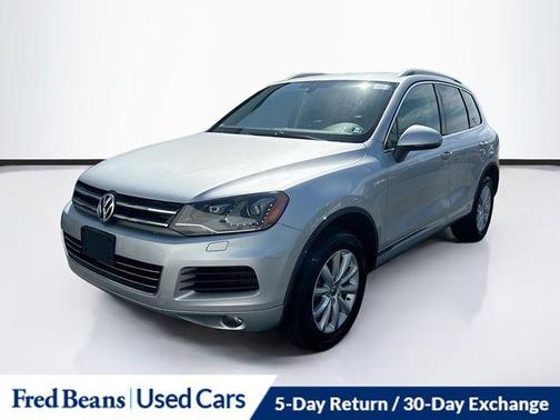 Cool Silver Metallic 2012 Volkswagen Touareg TDI Sport