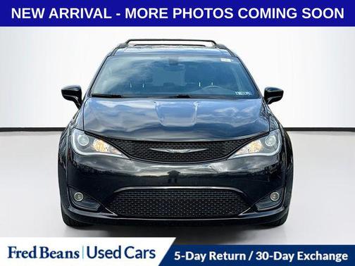 2018 Chrysler Pacifica Touring-L