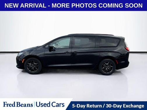 2018 Chrysler Pacifica Touring-L