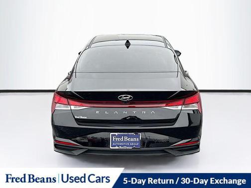 2021 Hyundai ELANTRA SEL