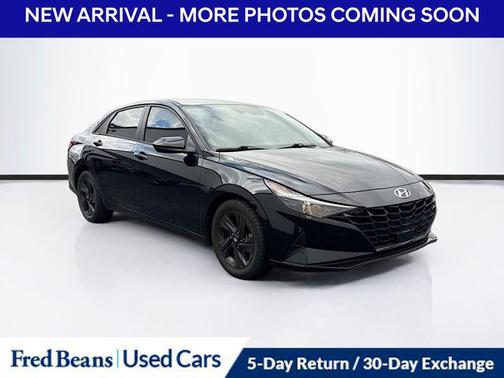 2021 Hyundai ELANTRA SEL