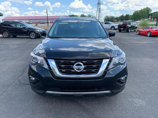 2020 Nissan Pathfinder Platinum