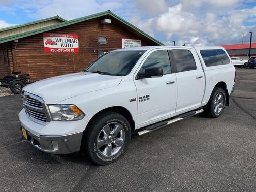 2016 RAM 1500 SLT