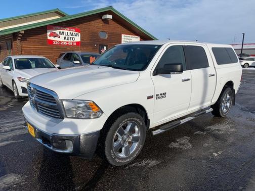 2016 RAM 1500 SLT