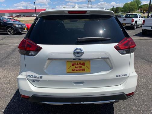 2020 Nissan Rogue SV
