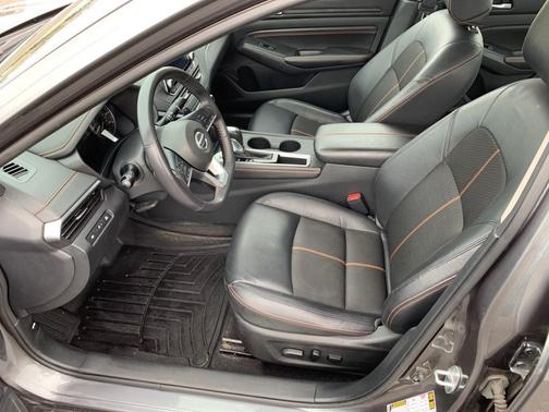 Gun Metallic 2022 Nissan Altima 2.5 SR