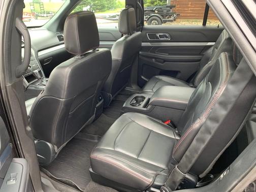 2019 Ford Explorer sport