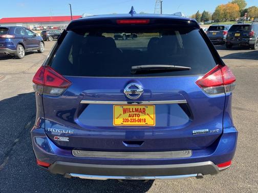 2020 Nissan Rogue SV