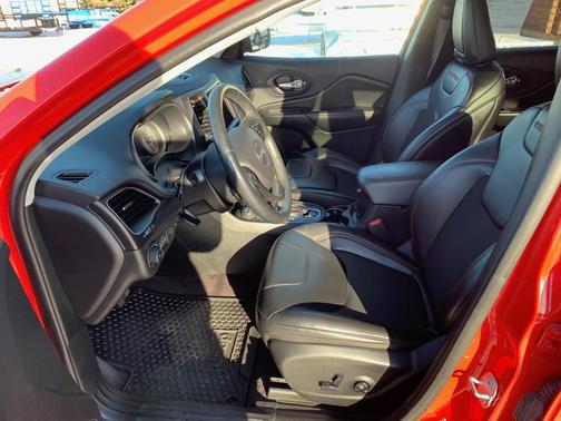 2019 Jeep Cherokee Trailhawk