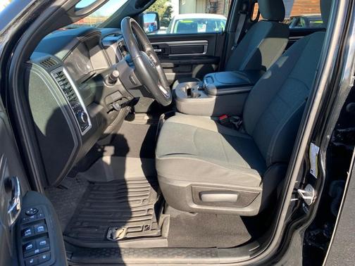 2021 RAM 1500 Classic SLT