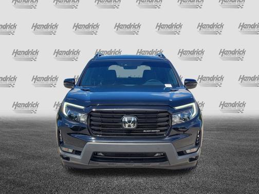 Crystal Black Pearl 2025 Honda Passport