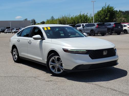 Platinum White Pearl 2023 Honda Accord