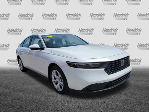 Platinum White Pearl 2025 Honda Accord