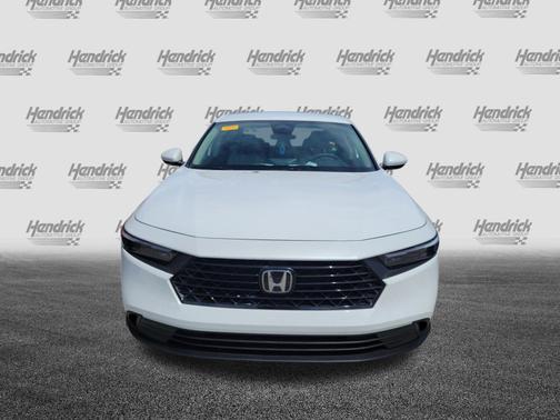Platinum White Pearl 2025 Honda Accord