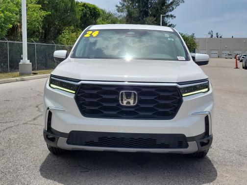 Platinum White Pearl 2024 Honda Pilot
