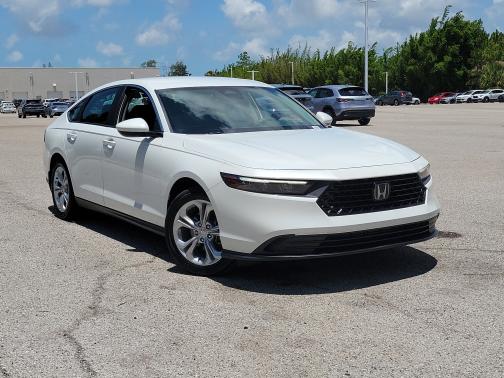 Platinum White Pearl 2024 Honda Accord