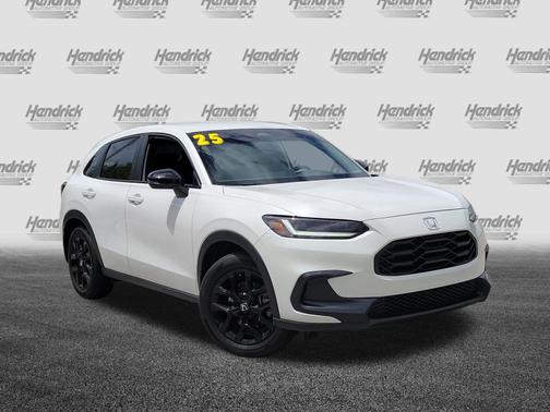 Platinum White Pearl 2025 Honda HR-V