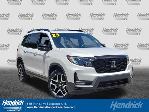 Platinum White Pearl 2023 Honda Passport