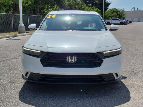 Platinum White Pearl 2024 Honda Accord