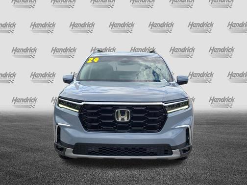 Sonic Gray Pearl 2024 Honda Pilot