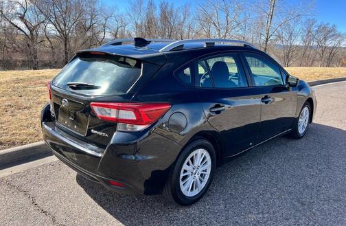 2018 Subaru Impreza 2.0i Premium