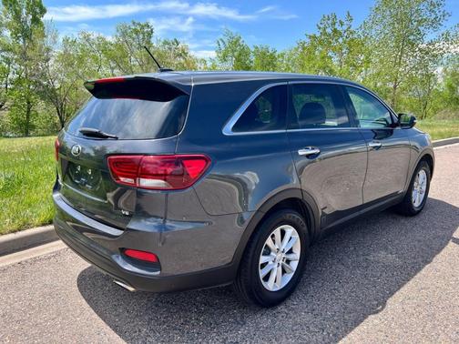 2019 Kia Sorento LX V6