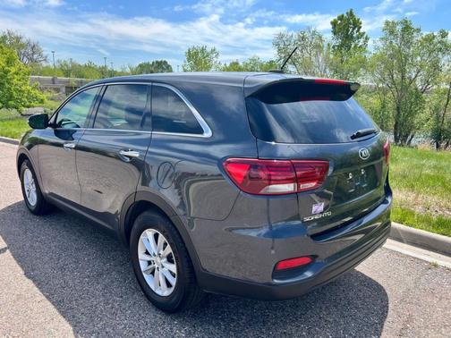 2019 Kia Sorento LX V6